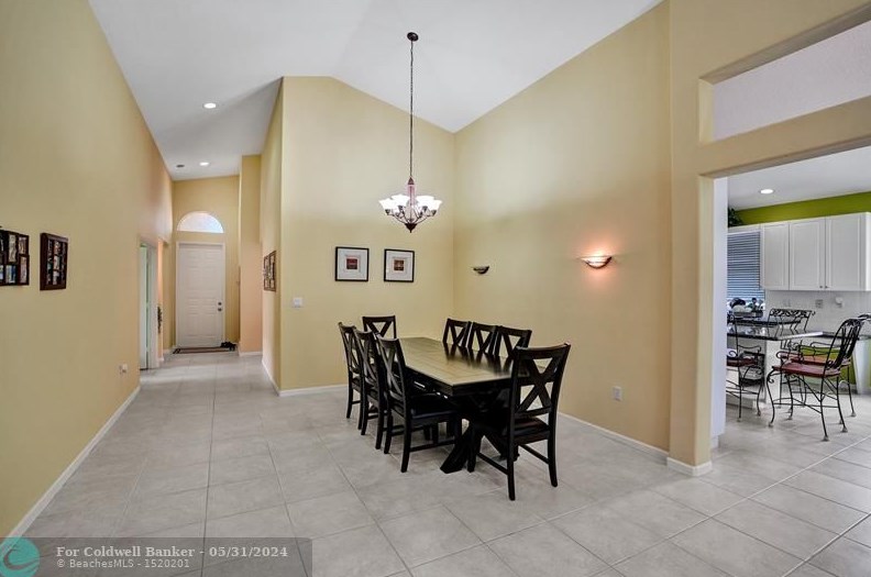 19390 29 Ct, Hollywood FL 33029-2473 exterior