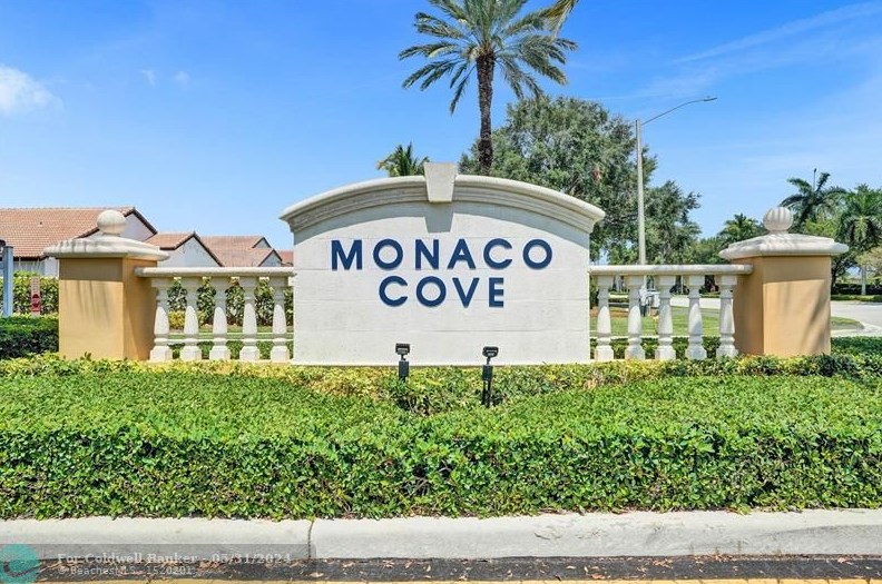 19390 29 Ct, Hollywood FL 33029-2473 exterior