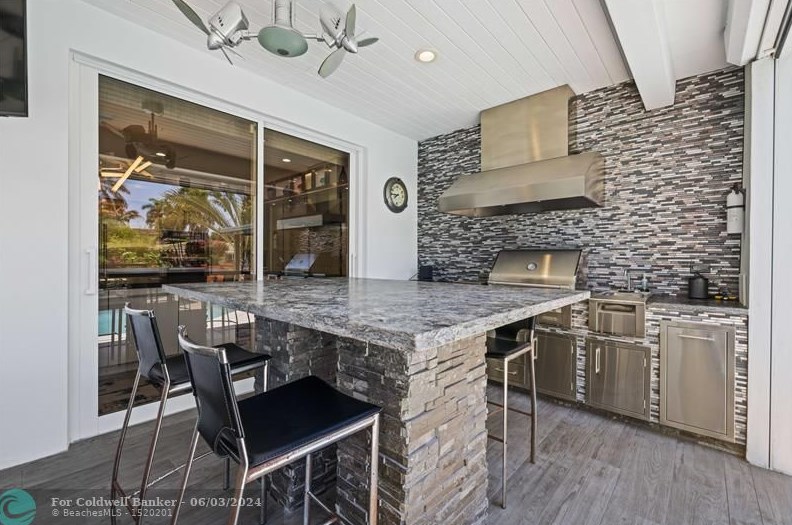 760 72 St, Boca Raton FL 33487-2438 exterior