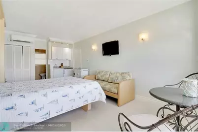 2508  Bay Drive, Unit #13, Pompano Beach, FL 33062 - Photo 37