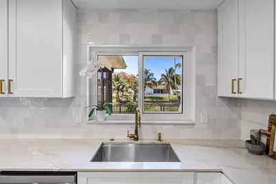 1034 SW 24th Ave, Boynton Beach, FL 33426 - Photo 9