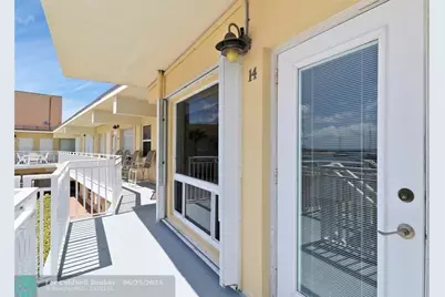 2508  Bay Drive, Unit #14, Pompano Beach, FL 33062 - Photo 9