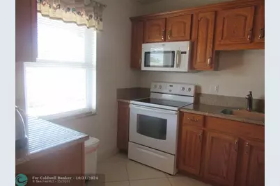 601 NW 76th Ter, Unit #206, Margate, FL 33063 - Photo 9