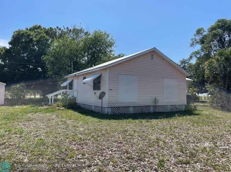 7700 76 Dr, Okeechobee FL 34972 exterior