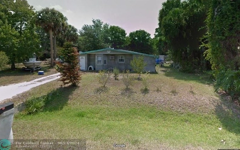 3966 38 Ave, Okeechobee FL 34974-3727 exterior