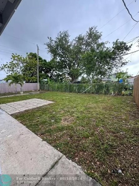 7130 5th St, Miami FL  33144-2709 exterior