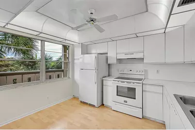 1804  Eleuthera Pt, Unit #E3, Coconut Creek, FL 33066 - Photo 5