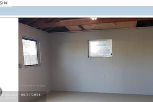 811 S Broadway, Lantana, FL 33462 - Photo 23