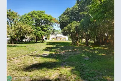 1697 E Main St, Pahokee, FL 33476 - Photo 3