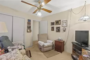 1577 NE 49th St, Oakland Park, FL 33334 - Photo 23