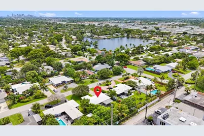 1577 NE 49th St, Oakland Park, FL 33334 - Photo 5