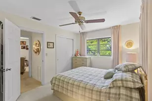 1577 NE 49th St, Oakland Park, FL 33334 - Photo 21