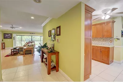 6422  Aspen Glen Cir, Unit #206, Boynton Beach, FL 33437 - Photo 9