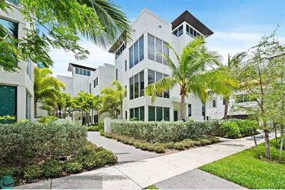 244  Garden Ct, Unit #244, Lauderdale by the Sea, FL 33308 - Photo 1