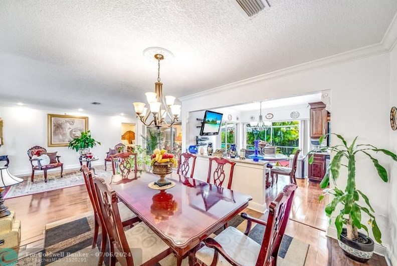 3900 68th Ave, Hollywood FL  33023-6606 exterior