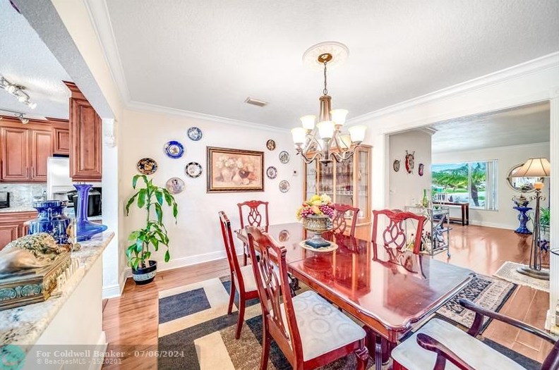 3900 68th Ave, Hollywood FL  33023-6606 exterior