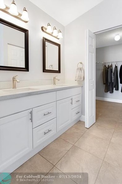 19033 12th Ct, Hollywood FL  33029-2957 exterior