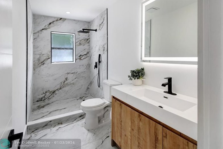 17841 32nd Ave, Miami FL  33056-3405 exterior