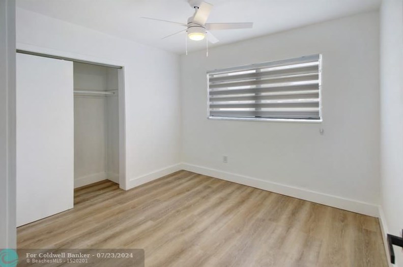 17841 32nd Ave, Miami FL  33056-3405 exterior