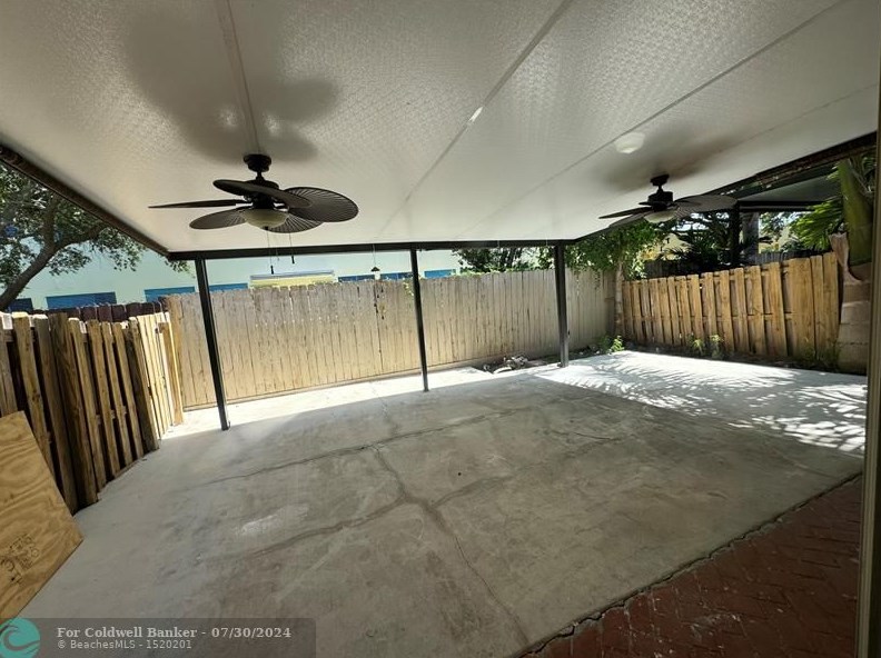 16286 97th Ter, Miami FL  33196-5947 exterior