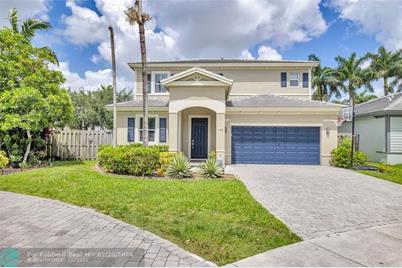 130 NE 28th Ter, Homestead, FL 33033 - Photo 1