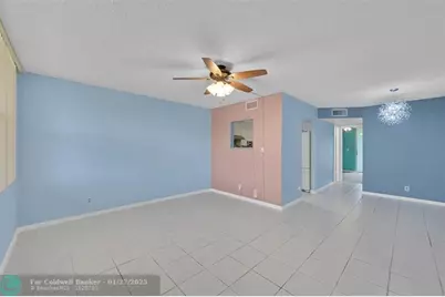 9121  Sunrise Lakes Blvd, Unit #113, Sunrise, FL 33322 - Photo 3