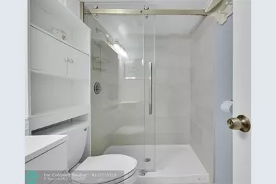 9121  Sunrise Lakes Blvd, Unit #113, Sunrise, FL 33322 - Photo 9