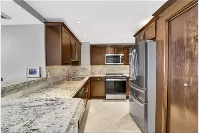 5200 N Flagler Dr, Unit #802, West Palm Beach, FL 33407 - Photo 3