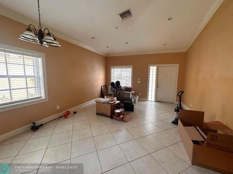 6264 Lansdowne Cir, Boynton Beach FL  33472-5105 exterior