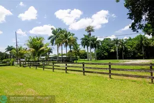 1765 SW 112th Ave, Davie, FL 33325 - Photo 7