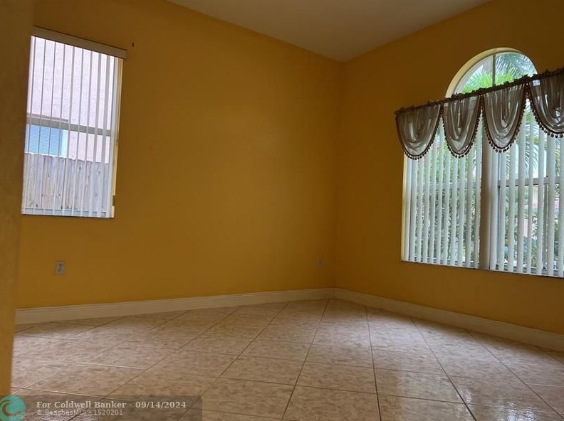 2030 18 St, Homestead FL 33030-3338 exterior