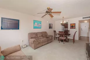 1000 St Charles Pl, Pembroke Pines, FL 33026 - Photo 13