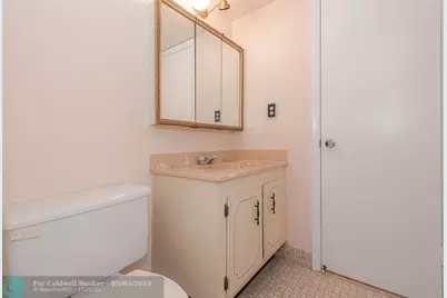 1000  Saint Charles Pl, Unit #220, Pembroke Pines, FL 33026 - Photo 25
