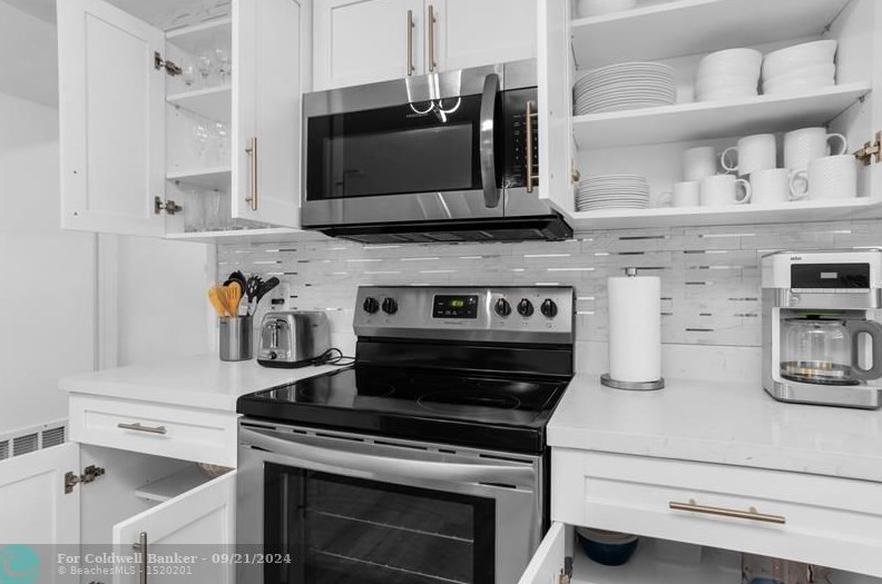 5311 Pierce St, Hollywood FL  33021-5733 exterior