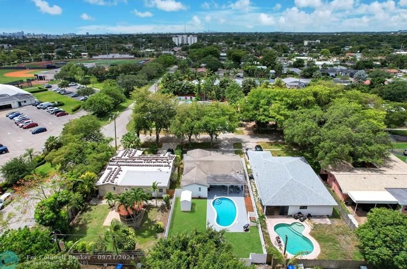 5311 Pierce St, Hollywood FL  33021-5733 exterior