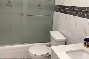 8571 NW 26th St, Sunrise, FL 33322 - Photo 17