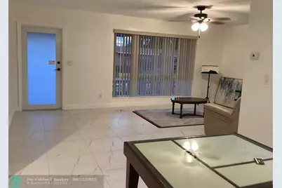 8571 NW 26th St, Sunrise, FL 33322 - Photo 13