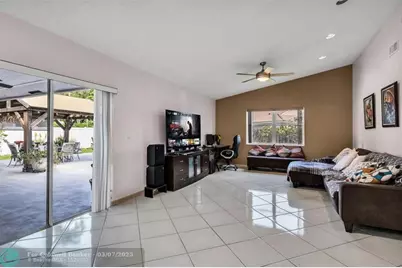 5210  Hawkes Bluff Ave, Davie, FL 33331 - Photo 13