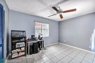 5210 Hawkes Bluff Ave, Davie, FL 33331 - Photo 21