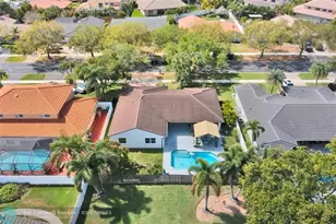 5210 Hawkes Bluff Ave, Davie, FL 33331 - Photo 37