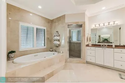 2140 NE 24th St, Wilton Manors, FL 33305 - Photo 47