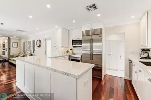 2140 NE 24th St, Wilton Manors, FL 33305 - Photo 19