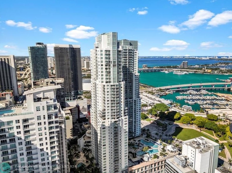 244 Biscayne Blvd, Miami FL 33132-2219 exterior