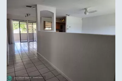 704 SW 4th St, Hallandale Beach, FL 33009 - Photo 19