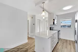 300 SW Golfview Terrace, Boynton Beach, FL 33426 - Photo 11