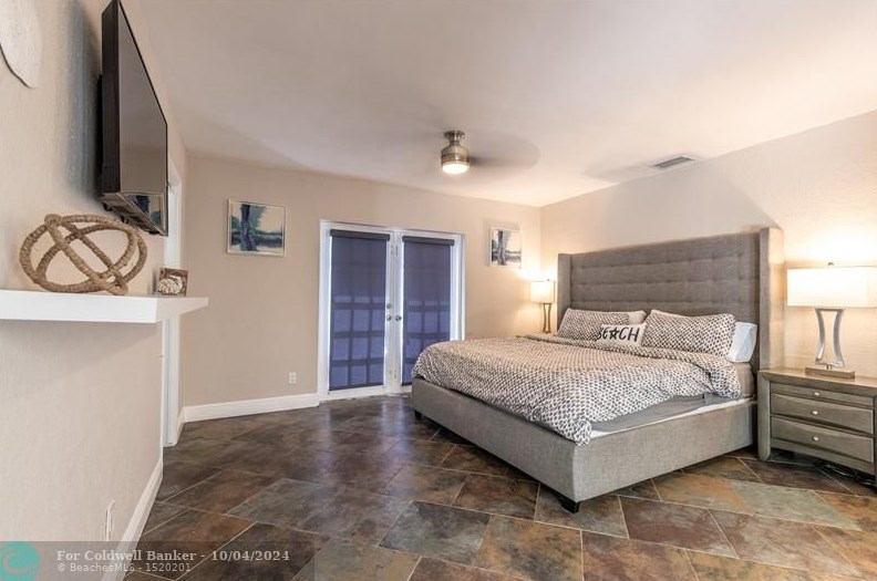 2728 Taft St, Hollywood FL 33020-2920 exterior