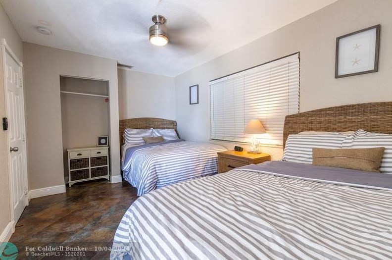 2728 Taft St, Hollywood FL 33020-2920 exterior