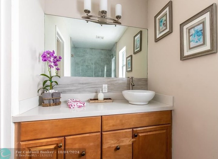 2728 Taft St, Hollywood FL 33020-2920 exterior