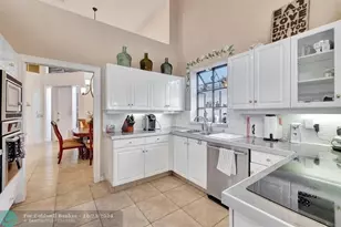 10201 Spyglass Way, Boca Raton, FL 33498 - Photo 3