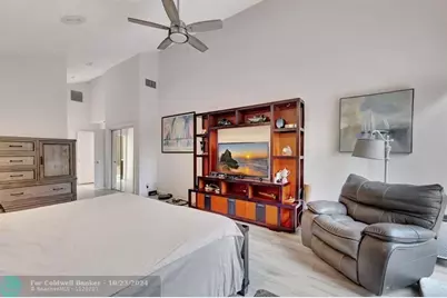 10201  Spyglass Way, Boca Raton, FL 33498 - Photo 5